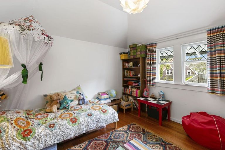 Photo of property in 69 Central Terrace, Kelburn, Wellington, 6012