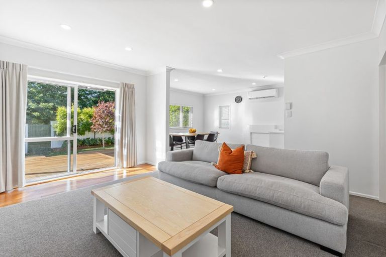 Photo of property in 1/26 Queen Street, Papakura, 2110