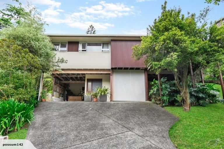 Photo of property in 9 Menear Lane, Hillcrest, Auckland, 0627