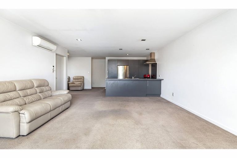 Photo of property in 4 Gresford Street, Edgeware, Christchurch, 8013