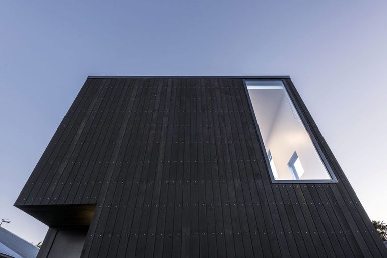 Photo of property in 12 Edgeware Road, St Albans, Christchurch, 8014