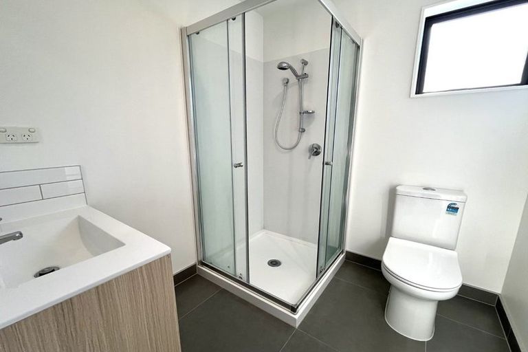 Photo of property in 54 Huri Street, Mangere Bridge, Auckland, 2022