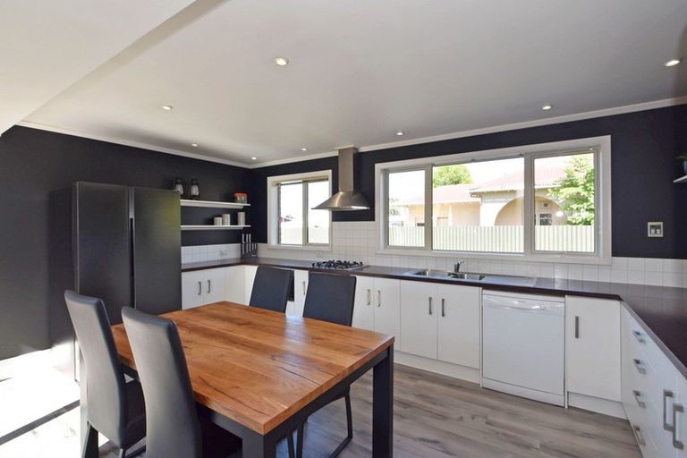 Photo of property in 5 Prince Street, Winton, 9720