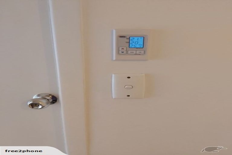 Photo of property in 2/34 Corunna Road, Milford, Auckland, 0620