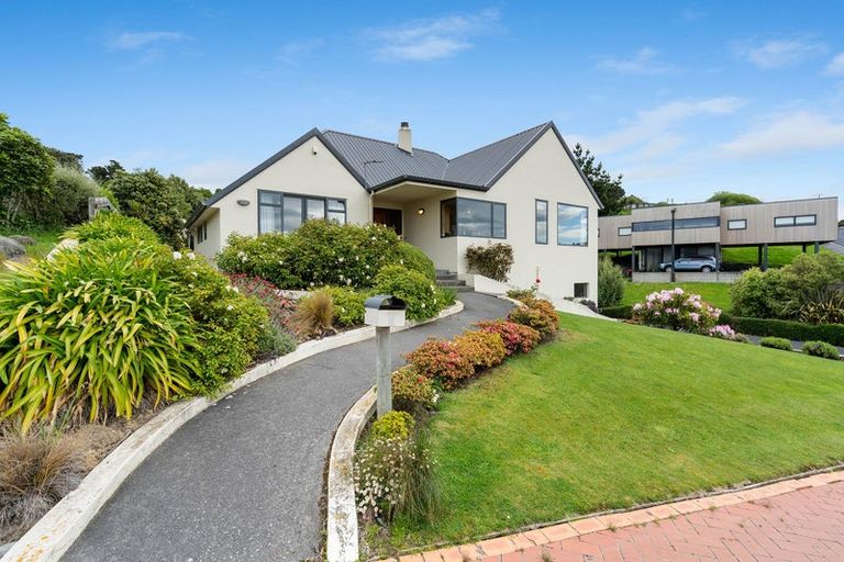 Photo of property in 2 Highgrove, Saint Clair, Dunedin, 9012