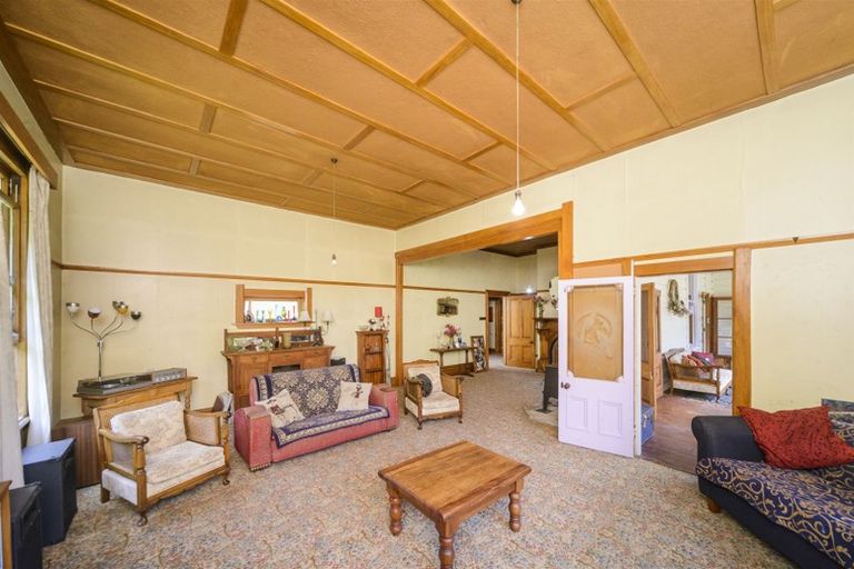 Photo of property in 2603 Kimbolton Road, Kiwitea, Feilding, 4777