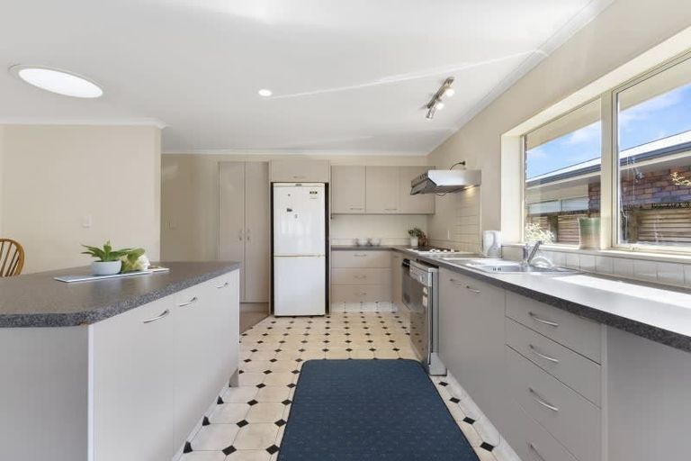 Photo of property in 38 Duke Street, Levin, 5510