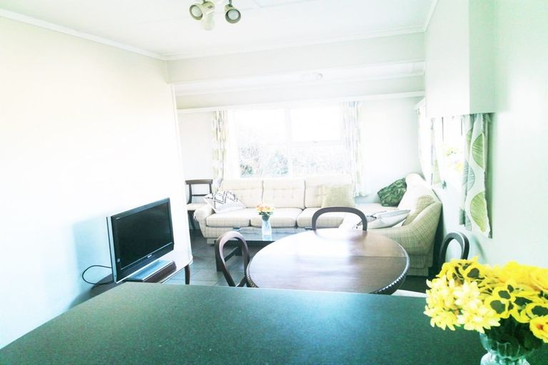 Photo of property in 39a Forrest Hill Road, Milford, Auckland, 0620