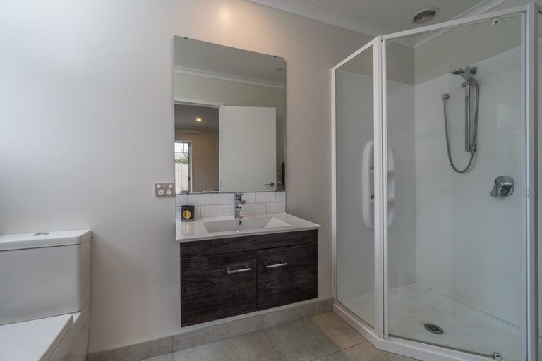 Photo of property in 140 Hillpark Drive, Pokeno, 2402