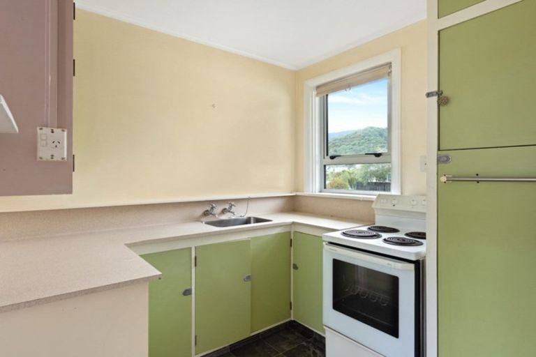 Photo of property in 23 Buller Street, Picton, 7220