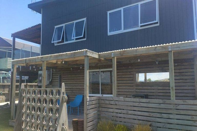 Photo of property in 154 Pukehina Parade, Pukehina, Te Puke, 3189