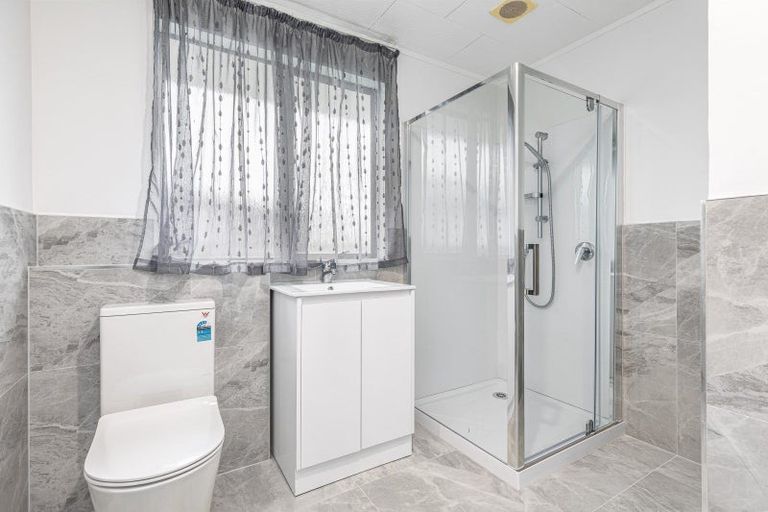 Photo of property in 2/45 Dominion Road, Papakura, 2110