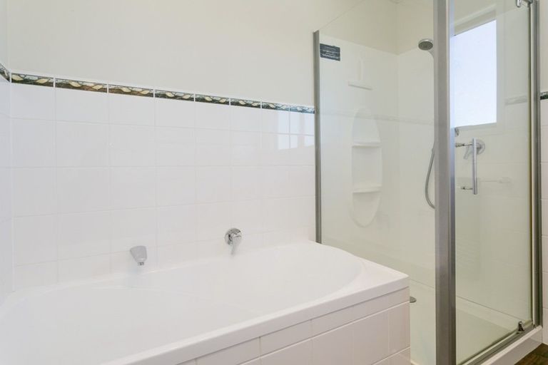 Photo of property in 3 Ernest Kemp Rise, Wharewaka, Taupo, 3330