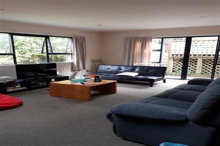 Photo of property in 33 Ironside Road, Johnsonville, Wellington, 6037