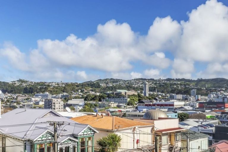 Photo of property in Pirie Street Townhouses, 8/35 Pirie Street, Mount Victoria, Wellington, 6011