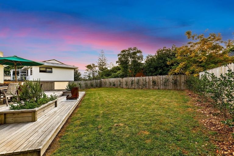 Photo of property in 9 Chorley Avenue, Massey, Auckland, 0614