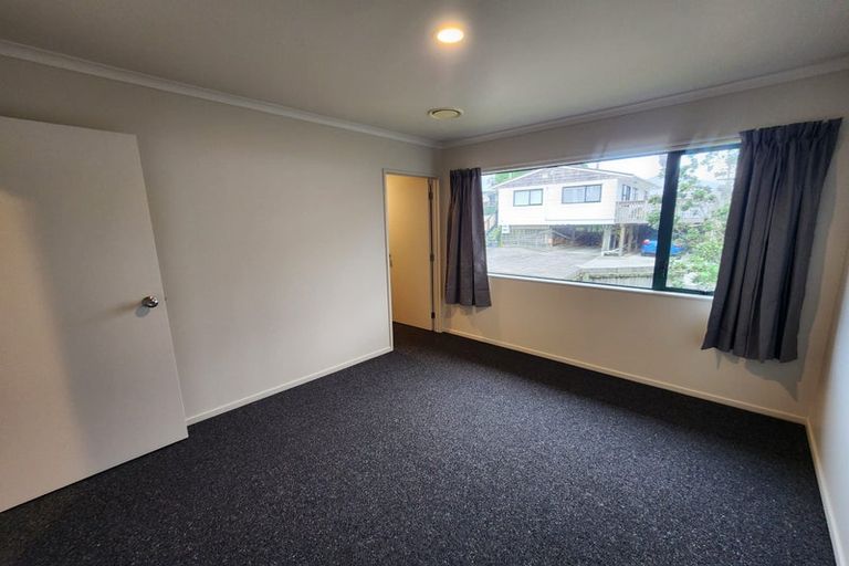 Photo of property in 53 Woodglen Road, Glen Eden, Auckland, 0602
