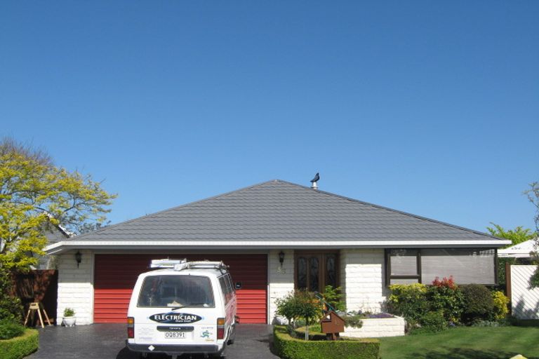 Photo of property in 33 Lowry Avenue, Redwood, Christchurch, 8051