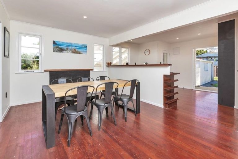 Photo of property in 21 Kokich Crescent, Onerahi, Whangarei, 0110
