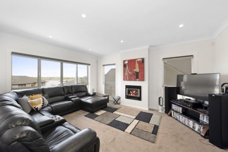 Photo of property in 11 Castleton Way, Flagstaff, Hamilton, 3210