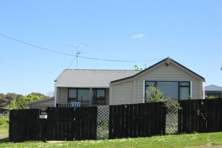 Photo of property in 37 Russell Road, Huntly, 3700