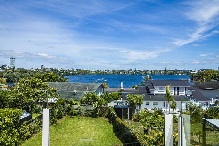 Photo of property in 22 Kitchener Road, Takapuna, Auckland, 0620