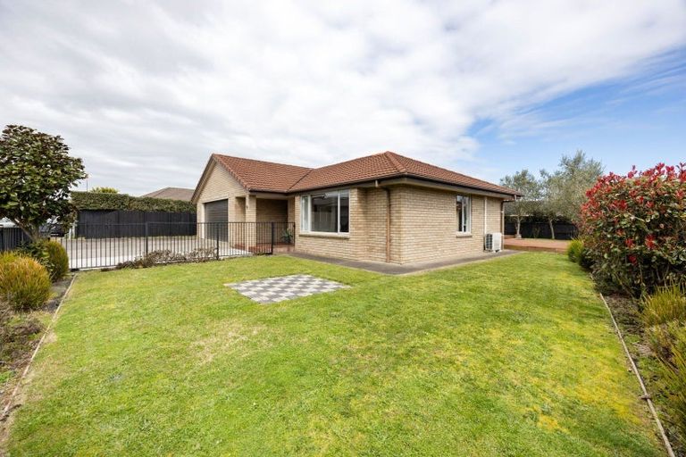 Photo of property in 5 Compton Grove, Huntington, Hamilton, 3210