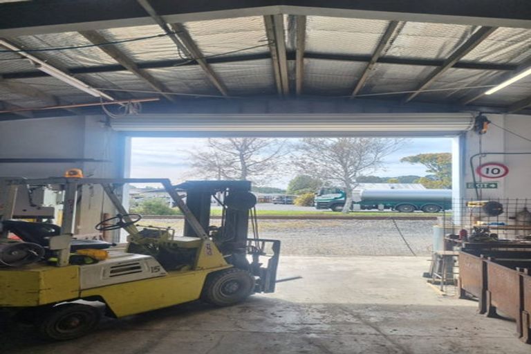 Photo of property in 31 Richmond Street, Fitzroy, New Plymouth, 4312