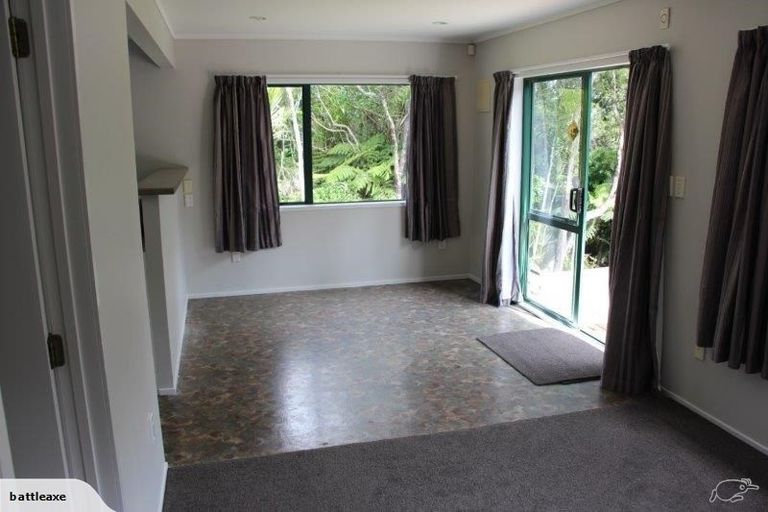 Photo of property in 304 School Road, Waimauku, 0881