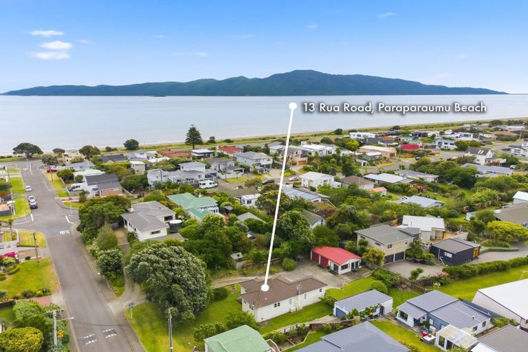 Photo of property in 13 Rua Road, Paraparaumu Beach, Paraparaumu, 5032