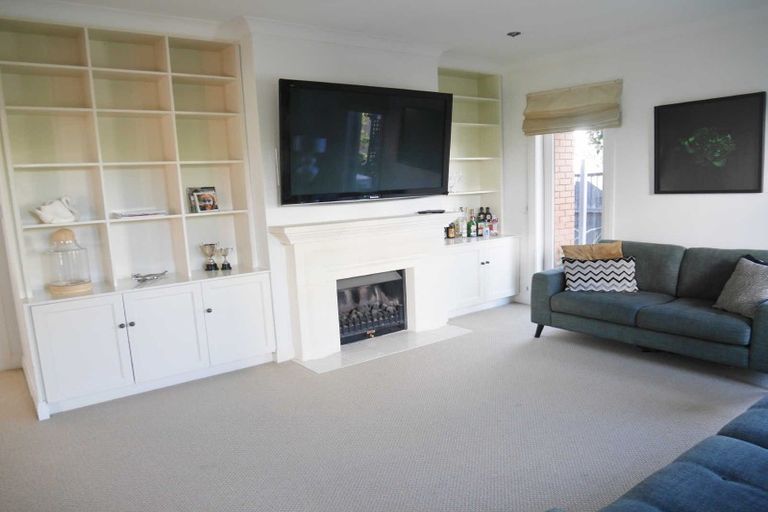 Photo of property in 74 Wai-iti Terrace, Bryndwr, Christchurch, 8052