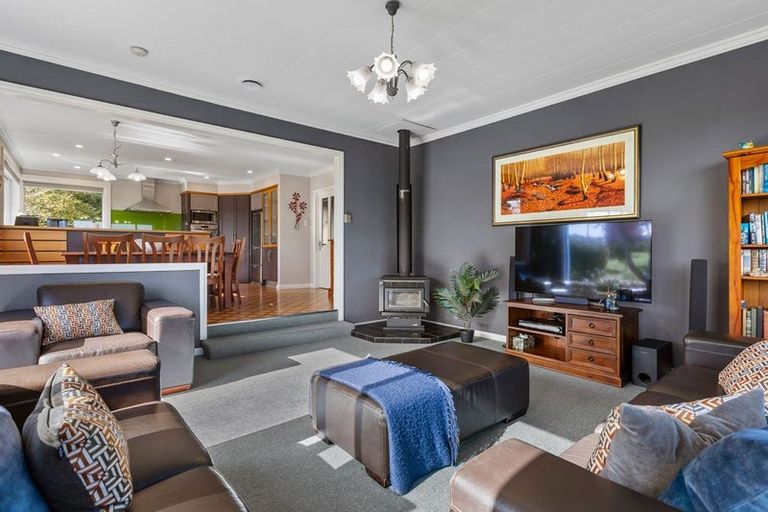 Photo of property in 218 Henwood Road, Paraite, New Plymouth, 4372