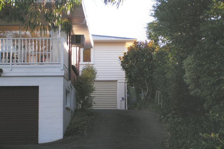 Photo of property in 2/28 Sydney Street, Hauraki, Auckland, 0622
