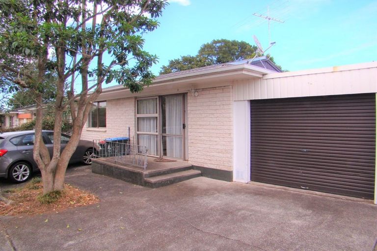 Photo of property in 2/111 Panama Road, Mount Wellington, Auckland, 1062