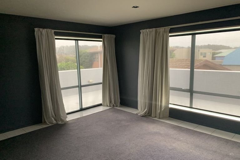 Photo of property in 191 Marine Parade, New Brighton, Christchurch, 8083