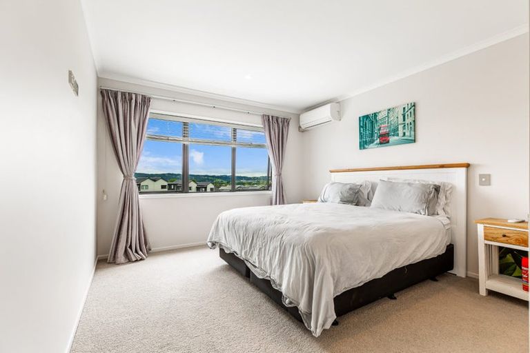 Photo of property in 12b Dida Park Drive, Kumeu, 0810