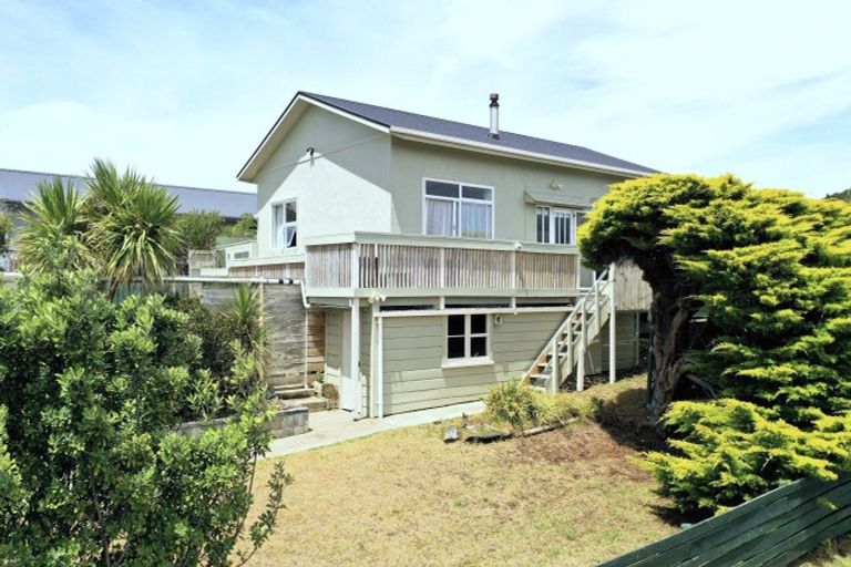 Photo of property in 40 Kahukura Avenue, Waitarere Beach, Levin, 5510