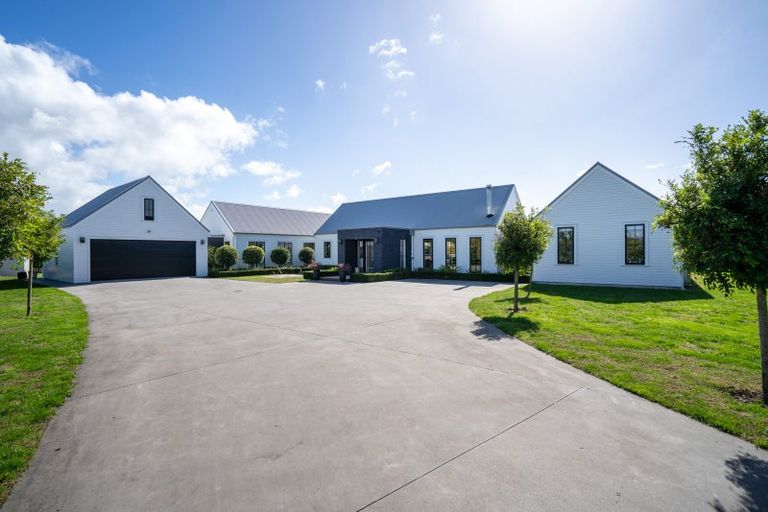 Photo of property in 3/45 Saint Kilda Road, Cambridge, 3434