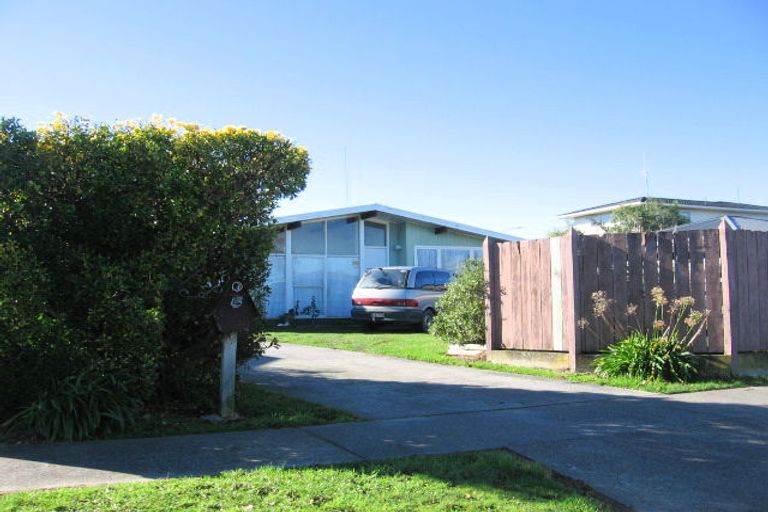 Photo of property in 73 Lockhart Avenue, Milson, Palmerston North, 4414
