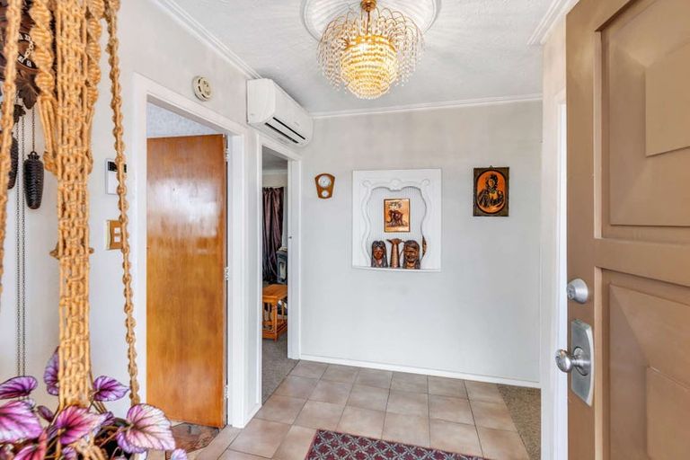 Photo of property in 10 Westerleigh Street, Bishopdale, Christchurch, 8053