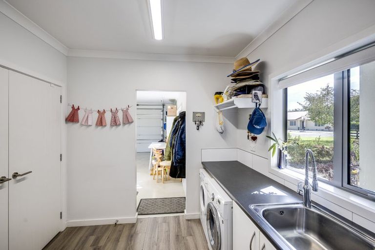 Photo of property in 73 Mcelwee Street, Jervoistown, Napier, 4112