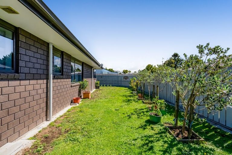 Photo of property in 22 Juliet Street, Stratford, 4332