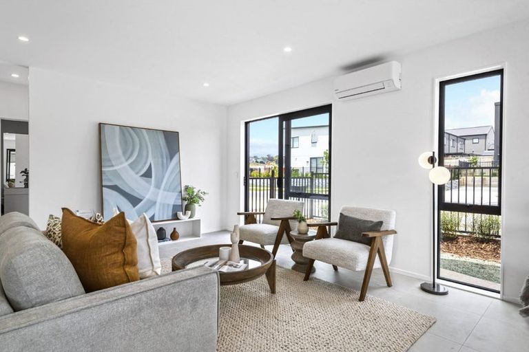 Photo of property in 3 Rautahi Street, Flat Bush, Auckland, 2019