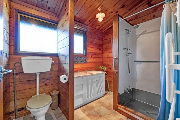 Photo of property in 1274 Egmont Road, Egmont Village, New Plymouth, 4372