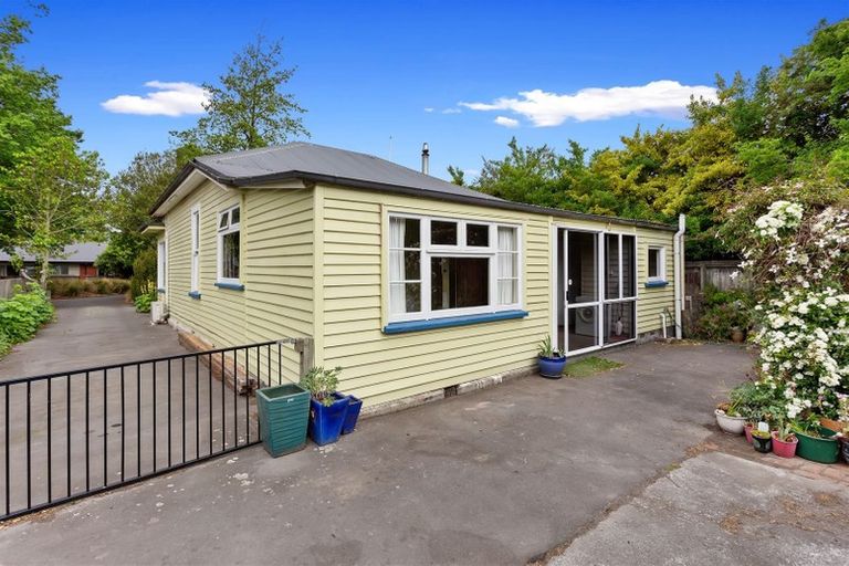 Photo of property in 21 Defoe Place, Waltham, Christchurch, 8023