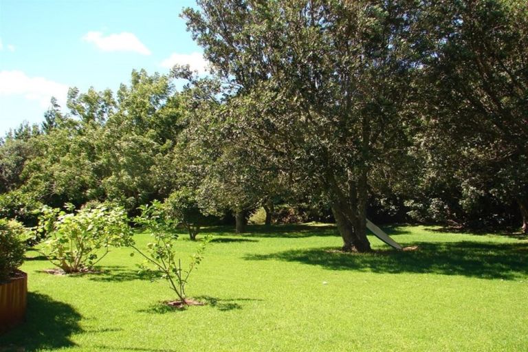 Photo of property in 22 Myrtle Drive, Omokoroa, 3114