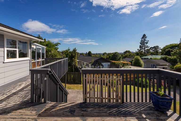 Photo of property in 36 Lemnos Place, Titirangi, Auckland, 0604