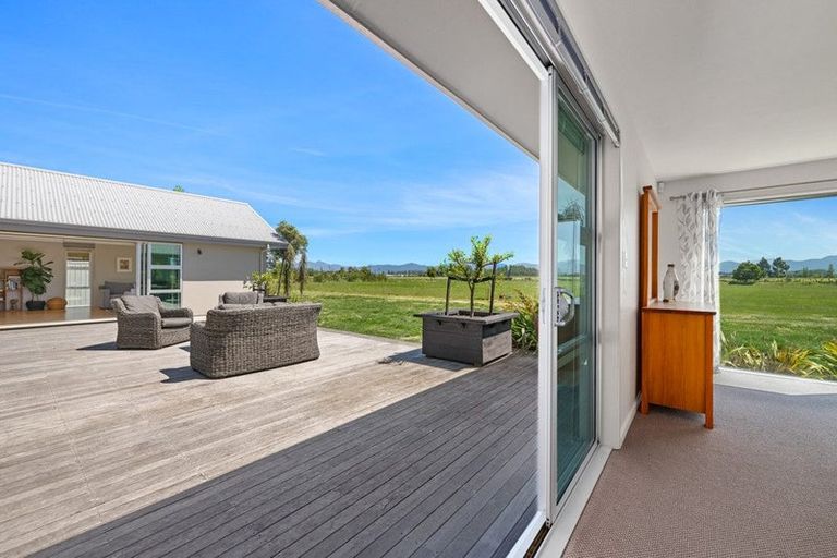 Photo of property in 159 Dry Hills Lane, Riverlands, Blenheim, 7274