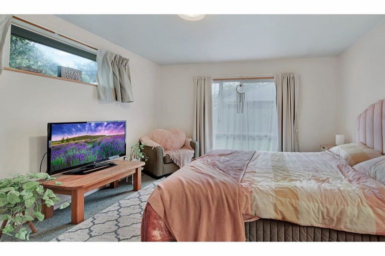 Photo of property in 2/95 Vagues Road, Northcote, Christchurch, 8052