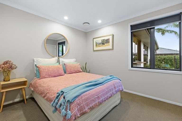 Photo of property in 7 Kirkpatrick Place, Havelock North, 4130